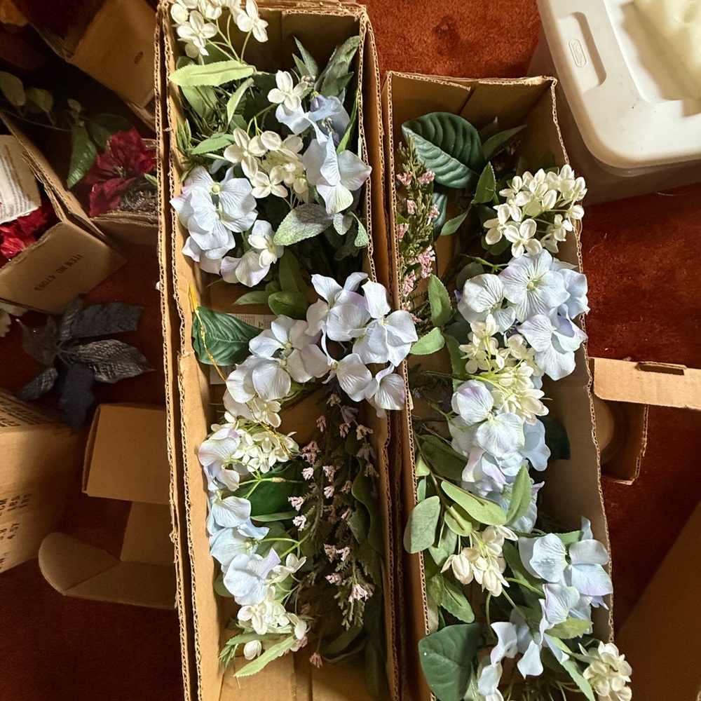 Home Interiors Blue and White Faux Floral Accents